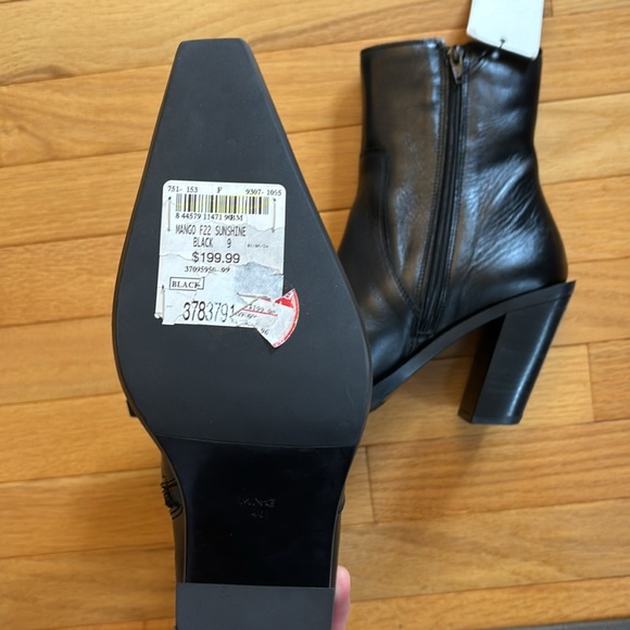 MANGO -MNG Leather Ankle Boots - Picture 2 of 2